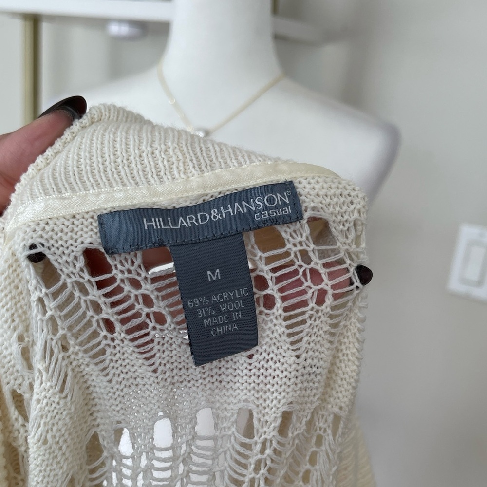 NWT Elegant Cream Sweater Size M - Picture 8 of 8